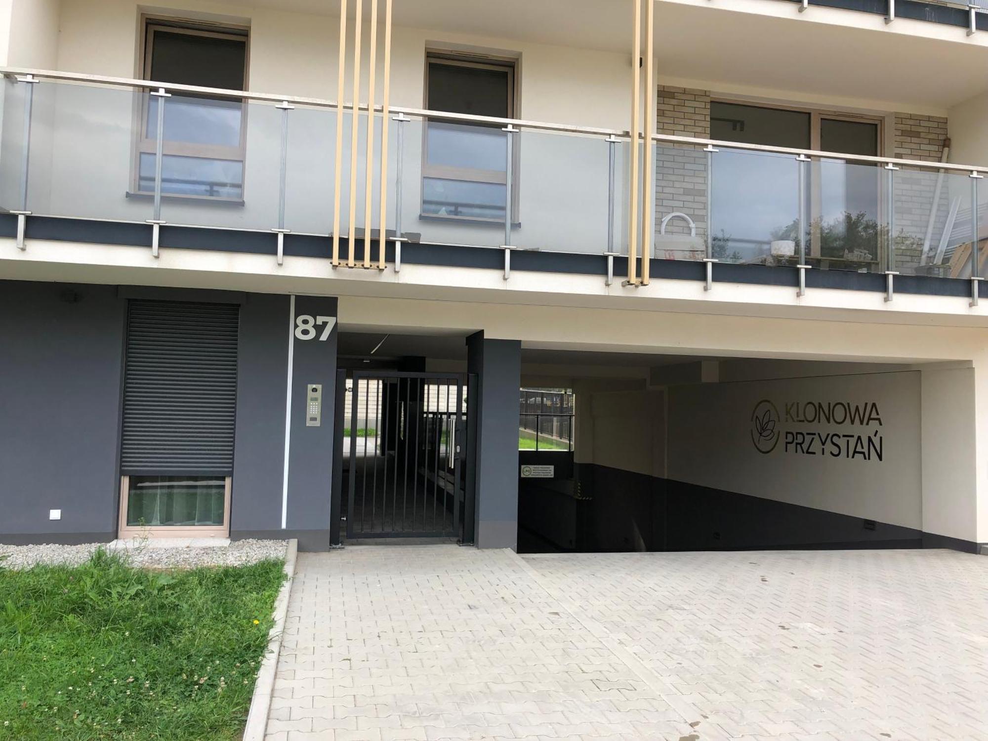 Komfortowe Apartamenty Kielce Klonowa ,Ogrodek, Garaz Podziemny, Samodzielne Wejscie Na Kod 24H Kültér fotó