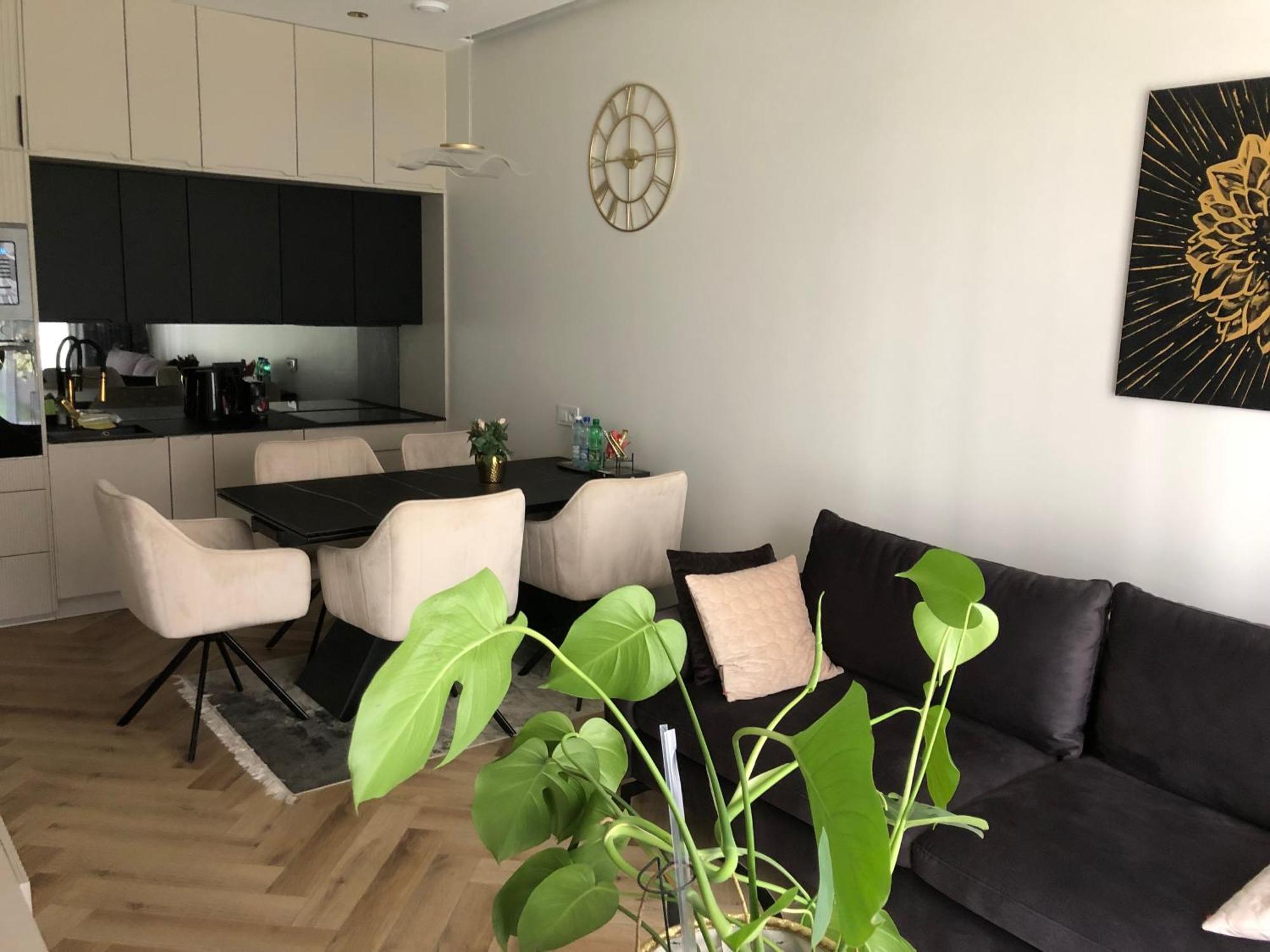 Komfortowe Apartamenty Kielce Klonowa ,Ogrodek, Garaz Podziemny, Samodzielne Wejscie Na Kod 24H Kültér fotó